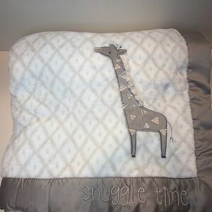 Baby Essentials Cream Blanket Gray Satin Trim Plush Sherpa 40”x30” Giraffe EUC
